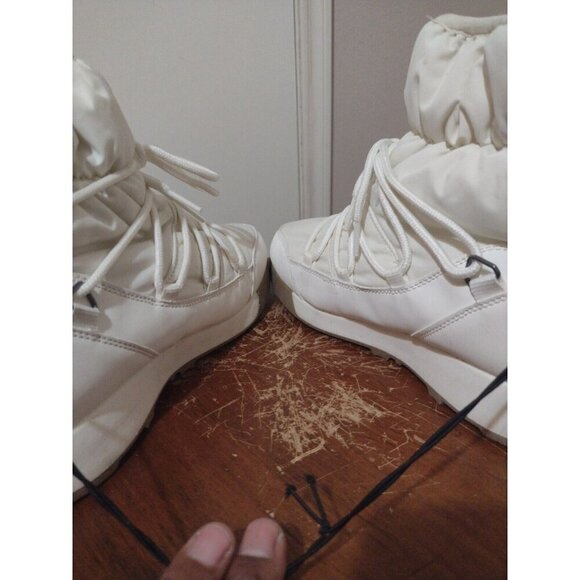 All in Motion Women's Winter Boots Thermolite White EcoMade Size 9 - Picture 6 of 8